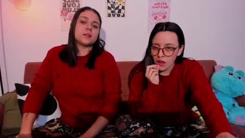 juanitaaa_ online show from May 13, 6:11 am