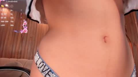 Juanita Clay online show from January 21, 3:21 pm