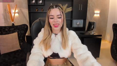 Juanita Clay online show from February 5, 11:55 am