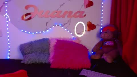 Juanita online show from December 4, 11:24 pm