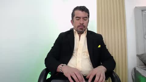 Juan k online show from May 2, 1:05 pm