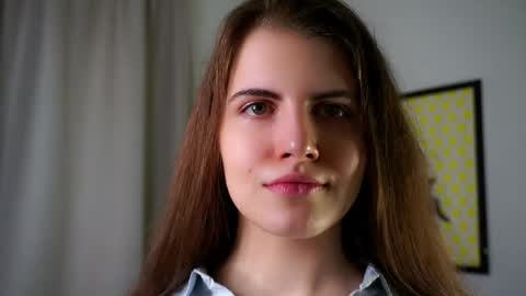 Isabel online show from April 4, 7:39 am