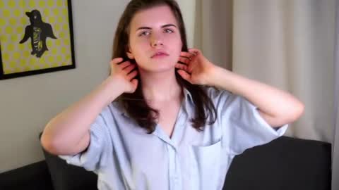 Isabel online show from April 5, 9:28 am