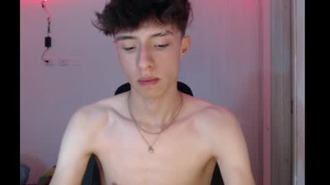 juanmres online show from November 27, 4:47 am