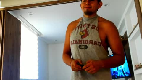 Juan online show from May 5, 9:45 pm