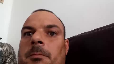 Snapshot of juanyyolanda1308 chatting on April 4, 2:03 pm juanyyolanda1308 online show from April 4, 2:03 pm