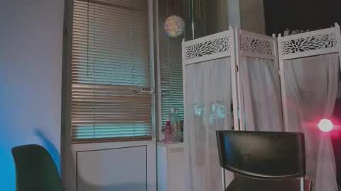 Snapshot of juby_yubi chatting on September 21, 2:51 pm Arina online show from September 21, 2:51 pm