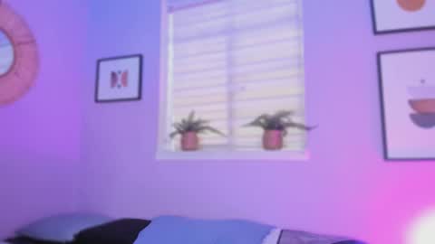 judeline online show from March 28, 8:08 pm