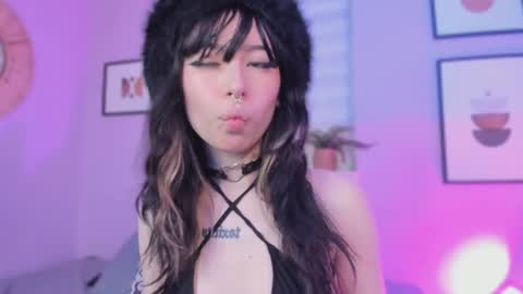 judeline online show from March 30, 10:22 pm