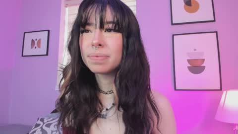 judeline online show from April 7, 8:42 pm