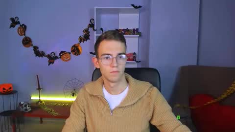 Snapshot of juddie_great_mood chatting on October 25, 12:02 pm juddie online show from October 25, 12:02 pm