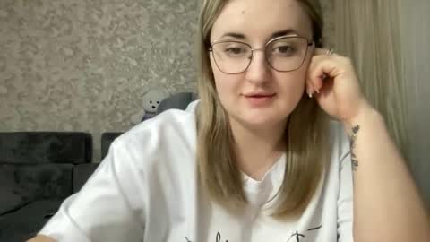 JudeValenti online show from December 3, 4:38 pm