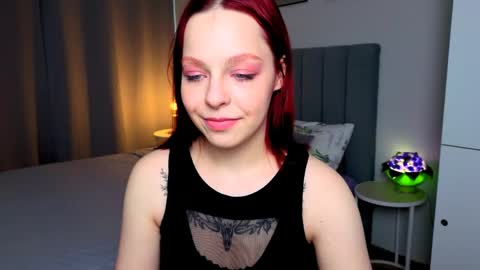 JudyMooon online show from April 3, 11:08 am