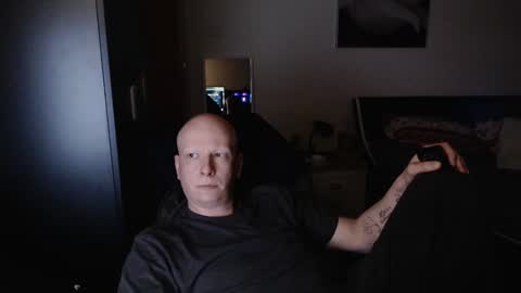 Juhanor online show from January 1, 10:35 pm