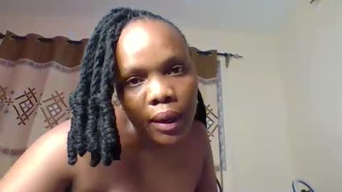 juice_petite3 online show from April 28, 10:59 pm