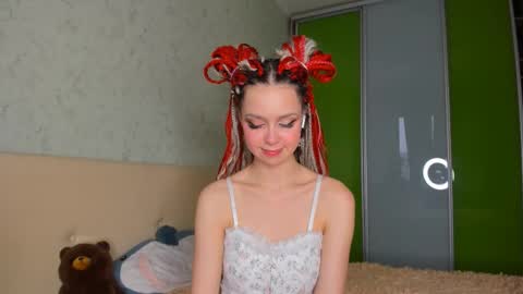 Snapshot of juicecute chatting on October 22, 2:45 am Sally online show from October 22, 2:45 am