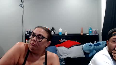 juiceepawwg420626 online show from July 8, 12:15 am