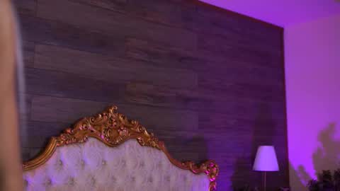 Snapshot of juicy_jessye chatting on September 28, 7:52 pm Jessye online show from September 28, 7:52 pm