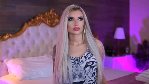 Snapshot of juicy_jessye chatting on September 29, 7:51 pm Jessye online show from September 29, 7:51 pm