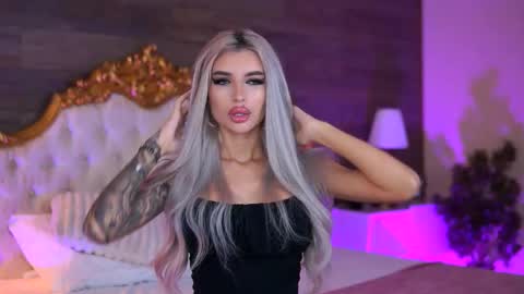 Snapshot of juicy_jessye chatting on October 4, 8:07 pm Jessye online show from October 4, 8:07 pm