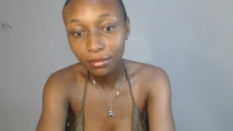 Snapshot of juicy_pinkpussy564197 chatting on April 5, 6:21 am olivia online show from April 5, 6:21 am