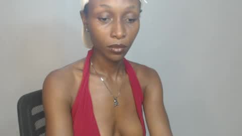 Snapshot of juicy_pinkpussy564197 chatting on June 4, 10:21 am olivia online show from June 4, 10:21 am