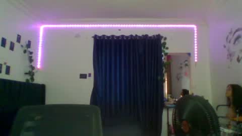 Emily online show from January 10, 8:49 am