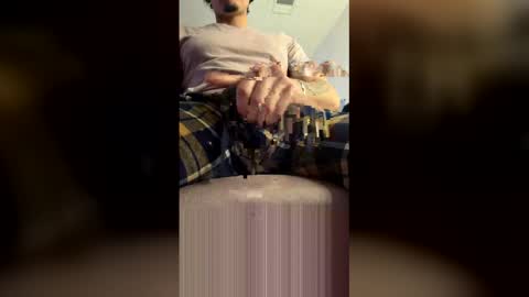 Snapshot of juicyboy97 chatting on April 1, 6:27 pm juicyboy97 online show from April 1, 6:27 pm