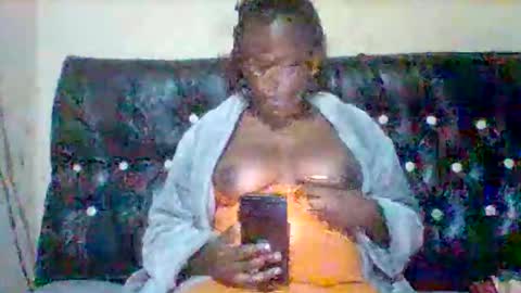 juicyicequeen online show from March 25, 3:01 am