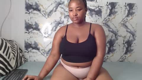 Snapshot of juicyjasminx chatting on May 4, 6:48 pm juicyjasminx online show from May 4, 6:48 pm