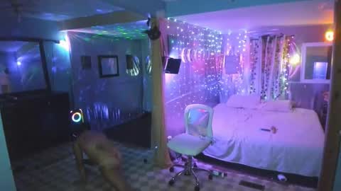 juicyjayxxx69 online show from September 18, 3:30 am