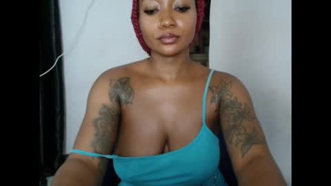 juicyxpink online show from October 15, 11:38 pm