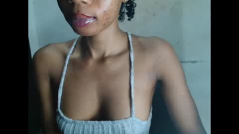 Snapshot of juicyxpussyxx chatting on July 24, 9:24 pm juicyxpussyxx online show from July 24, 9:24 pm