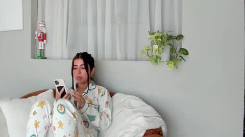 Andry but call me yulieth online show from December 18, 3:51 pm