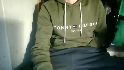 Snapshot of juju78juju chatting on February 3, 8:46 pm juju78juju online show from February 3, 8:46 pm