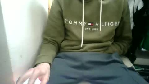 Snapshot of juju78juju chatting on February 4, 2:10 pm juju78juju online show from February 4, 2:10 pm