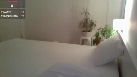Snapshot of jujubaeu chatting on February 27, 10:42 pm Juju online show from February 27, 10:42 pm