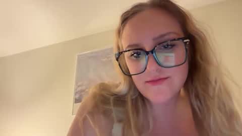 Julief  online show from April 12, 2:49 am