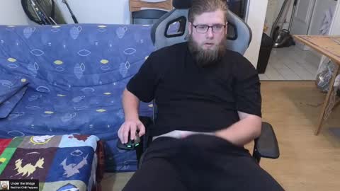 Snapshot of julcs chatting on February 17, 6:59 pm Julcs online show from February 17, 6:59 pm