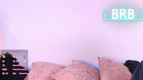 Jules and Gia online show from May 8, 9:03 am