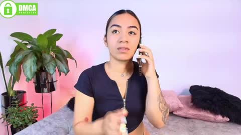 Jules and Gia online show from May 10, 3:06 pm