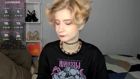 Jules online show from September 24, 1:42 am