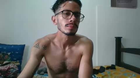 Snapshot of julfigo chatting on December 26, 12:49 pm Julfigo online show from December 26, 12:49 pm