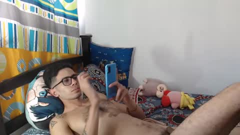 Snapshot of julfigo chatting on January 19, 9:34 pm Julfigo online show from January 19, 9:34 pm