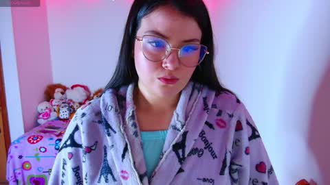 Juliana online show from May 10, 2:17 am