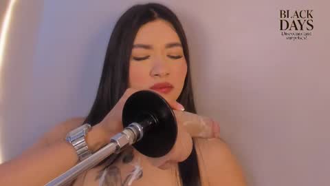 juli_casanova online show from November 29, 12:30 pm