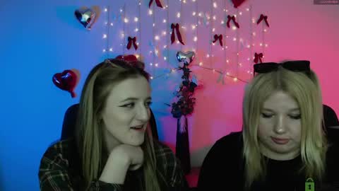 Snapshot of juli_kisss chatting on April 28, 3:00 am juli kisss online show from April 28, 3:00 am
