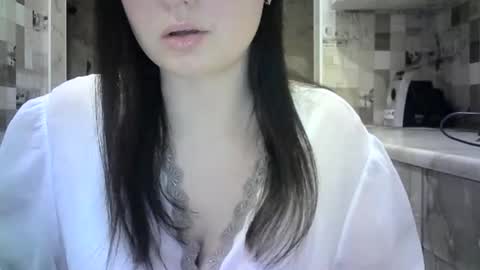 julia69009 online show from January 22, 9:43 pm