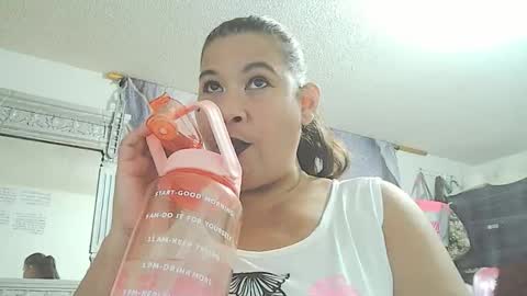 julia77_ online show from March 28, 11:04 pm