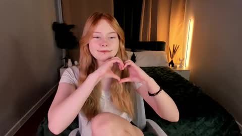 Julia online show from February 7, 1:09 am